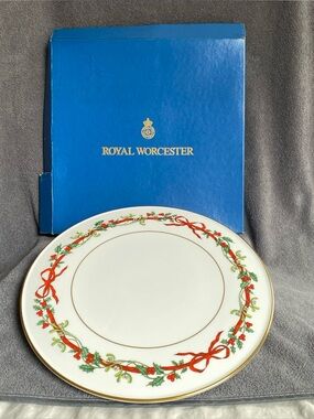 Vtg Royal Worcester Holly Ribbons Christmas Cake Plate w Original Box ~ 11”